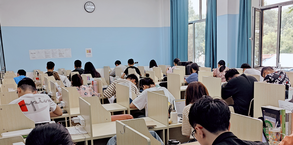 海西考研寄宿学校-学习氛围